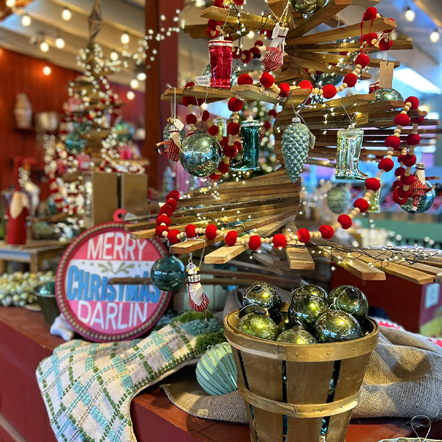 christmas-depaulsurbanfarm-vienna-va-squaresArtboard 6